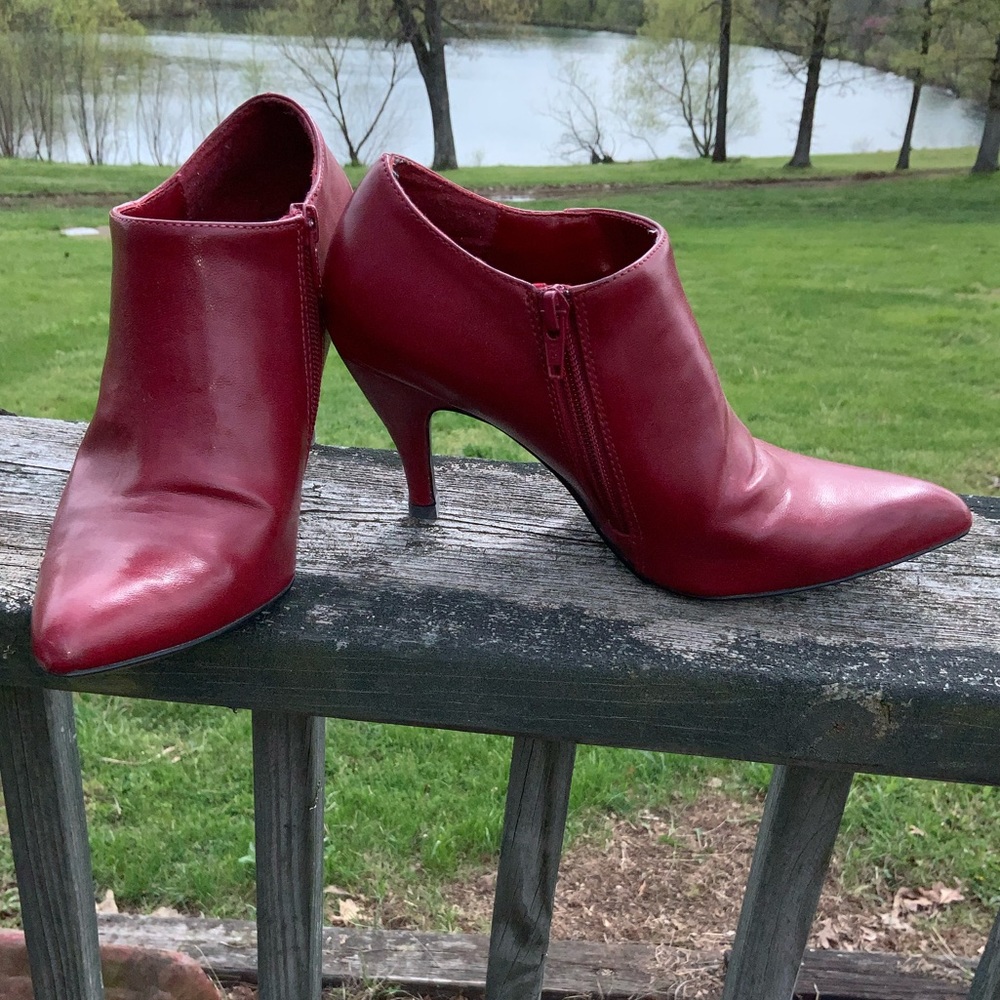 💜💜 Cato Red Bootie 💜💜
